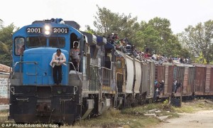 Bestia Train heading north
